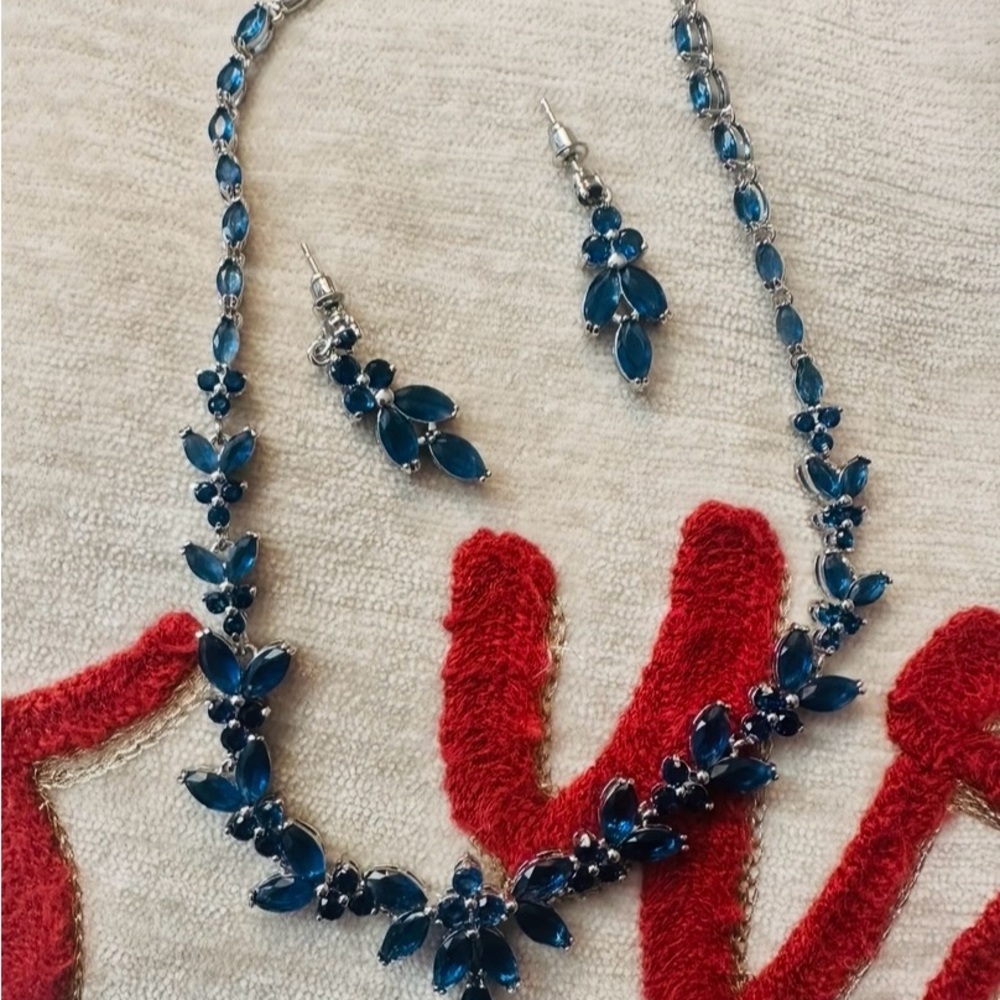 Elegant Blue and Silver necklace earring Jewelry Set